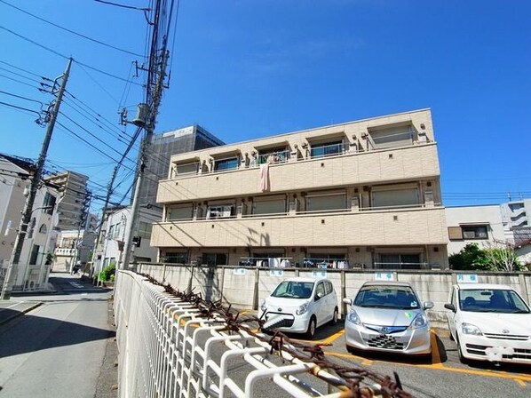 エス ルミエール の物件外観写真